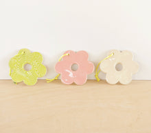 Ceramic Daisy Ornament in White