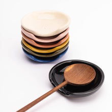 The Spoon Rest in Natural Speckle