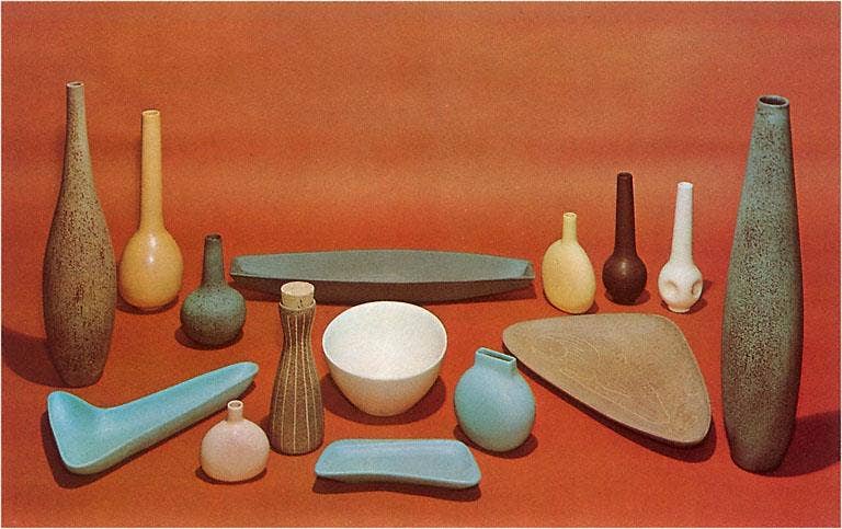 Magnet AD-10 Modern Pottery