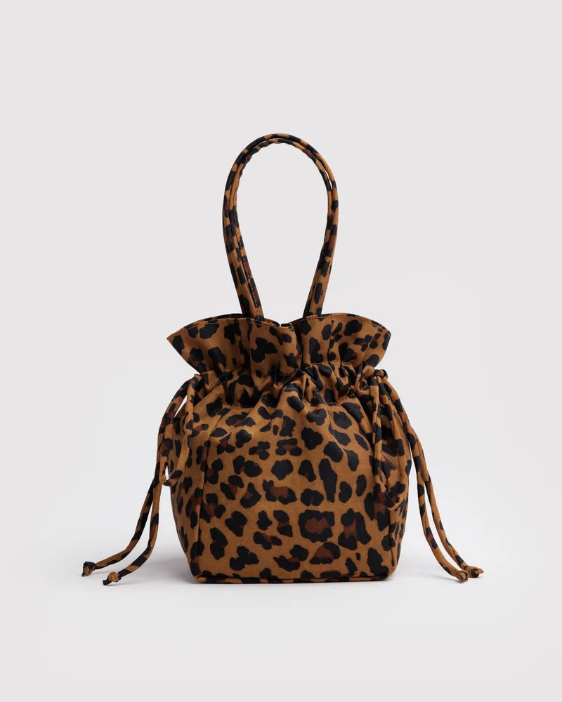 Nylon Drawstring Bag in Leopard