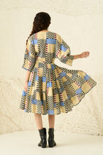 Mosses Dress in Checkmate Sand