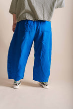 Plus Size Women's Pant - Bright Blue Linen Balloon Pant