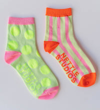 Women’s Spring Novelty Cotton Neon Yellow Dot Ankle Socks