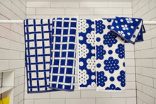 Raspberry Hand Towel in Navy