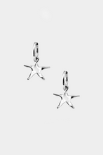 Estelle Hoops